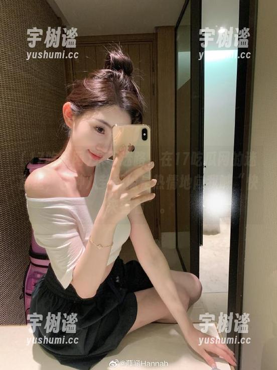17吃瓜网 永不迷路,在17吃瓜网的迷宫里,各种八卦都像是热情地向我喊“快来看看”。