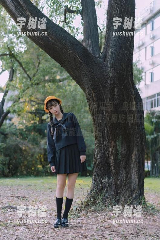 17吃瓜网 突然在“17吃瓜网”里逛到一条惊奇消息,急忙收藏,等下再吃咸瓜说不定能加点料。
