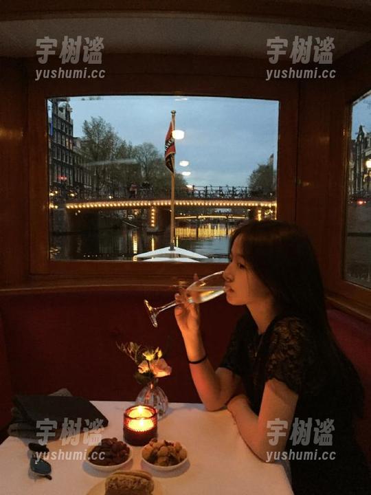 今天吃瓜必吃？51吃瓜发布的八卦总是让人忍不住异常关注啊，完全陷进去！