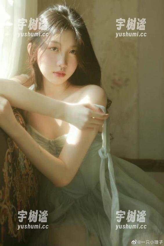 不想再看隔壁老王的花式撩妹，718.xs带你观看不一样的瓜！