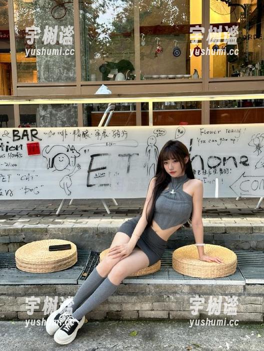 718·sx 一不小心登录718·sx,结果被一堆八卦旋晕了头。