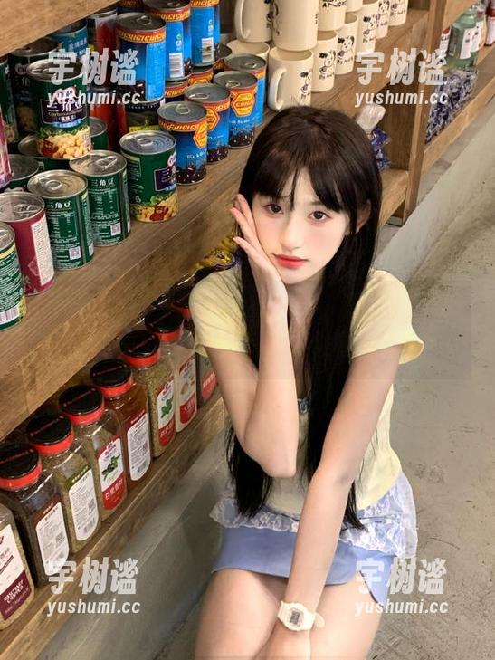91黑料 91黑料的视频中,总有人来来去去,瓜果飘香却又似有隐情
