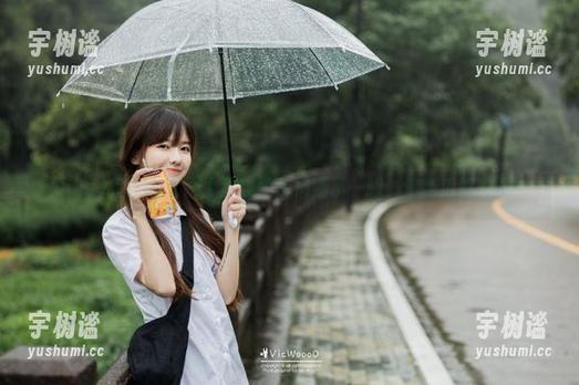 hlw 在hlw官网上猥琐地悄悄瞄了一眼,这新瓜够吃吗?