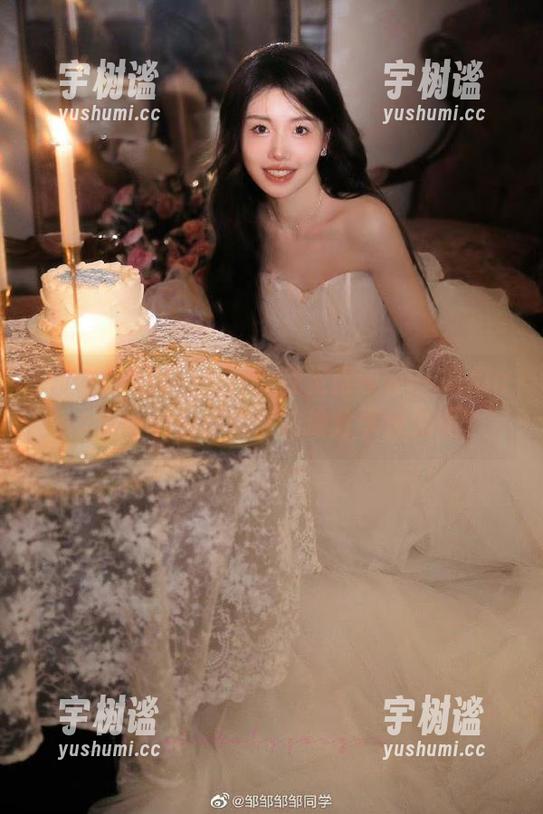 为什么我觉得www.吃瓜app里每个瓜都像在偷偷分享什么呢？