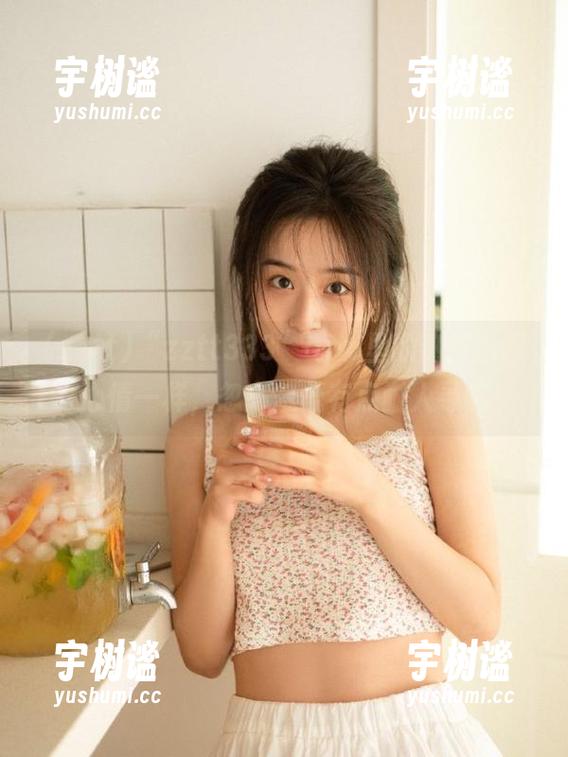 “zztt333”app里的热搜也跟心情一样，忽高忽低有点耐人寻味
