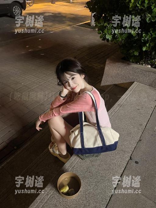 吃瓜黑料 打开吃瓜黑料app,一不小心沉迷在评论区里了!