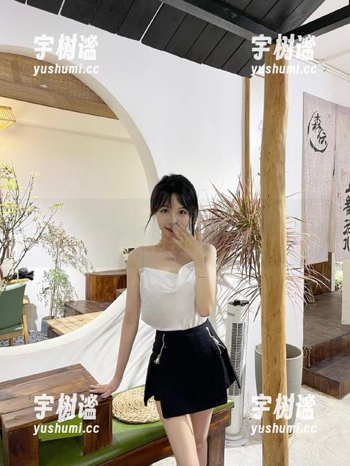 我爱吃瓜51 登录“我爱吃瓜51”,每一个瓜都是你我暗恋的故事!