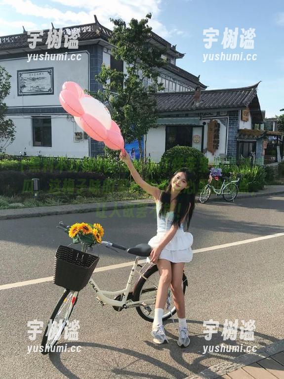 黑料不打烊 向黑料不打烊苹果版投稿求瓜,这梅子味的果汁都不及心里的爆点,让人欲罢不能!