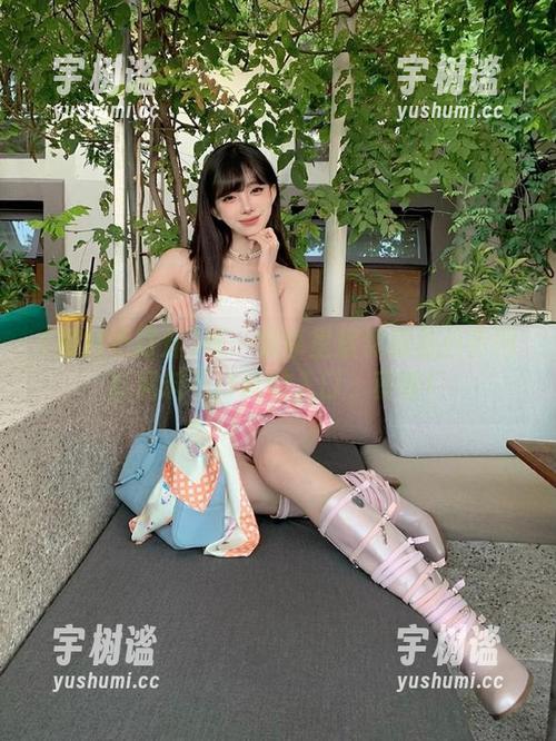 嗯…安卓里居然藏着抖音网红黑料不打烊的入口，真香！