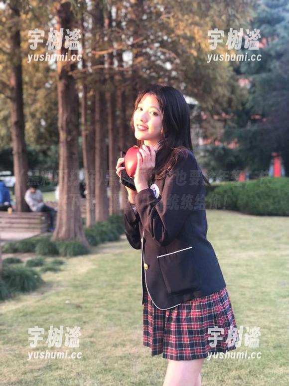 黑料不打烊 黑料不打烊也要趁年轻,快来下载,狗粮八卦统统给你!