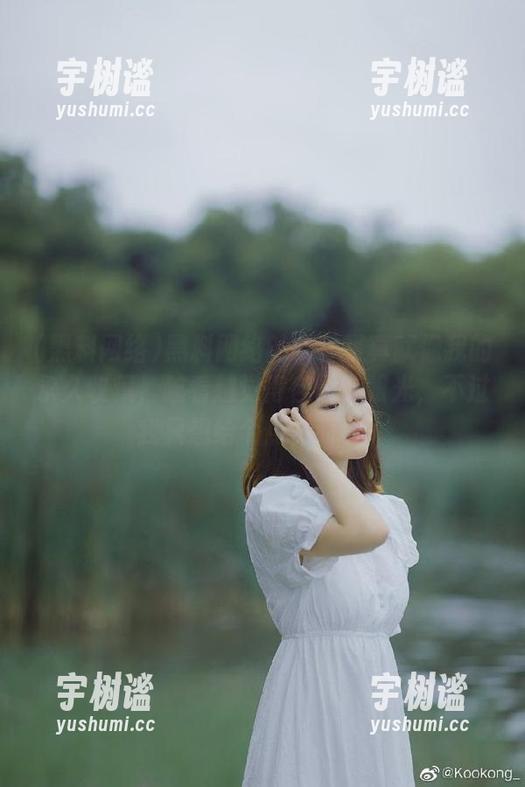 黑料网络的女神写真就像我的永久收藏，越看越觉得自己有眼光，不过我只想给个点赞而已。